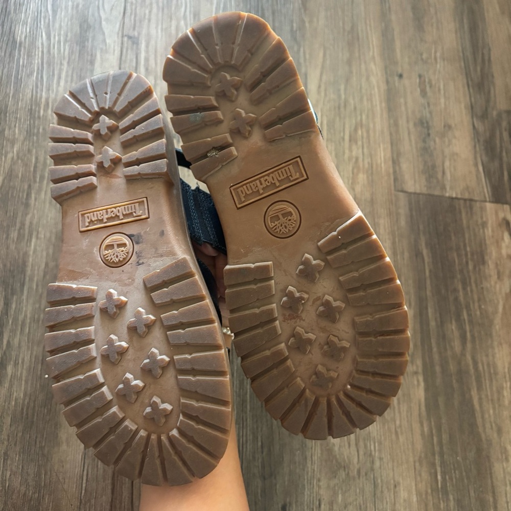 Black Timberland Straps Sandals with Brown Soles Size 6 - Picture 6 of 7